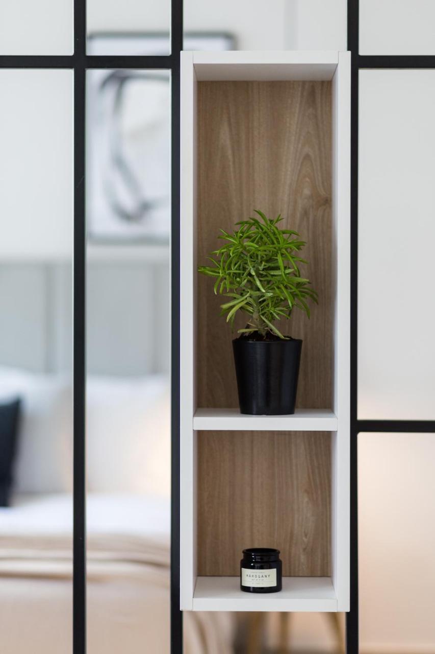 Luxury Apartments In Plaka By Upstreet เอเธนส์ ภายนอก รูปภาพ