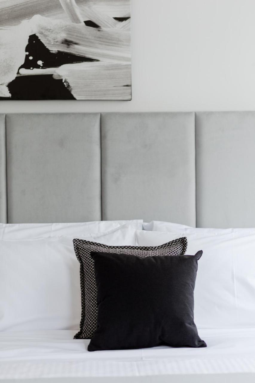 Luxury Apartments In Plaka By Upstreet เอเธนส์ ภายนอก รูปภาพ